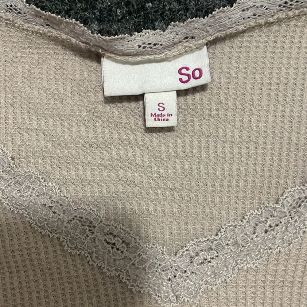 tiny T - Picture 2 of 3